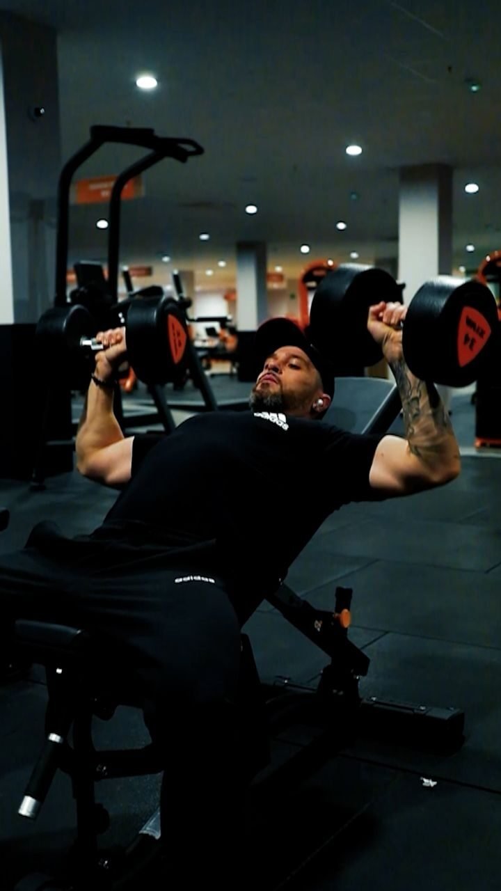 Instagram post from lueymens. This post is in position 7.